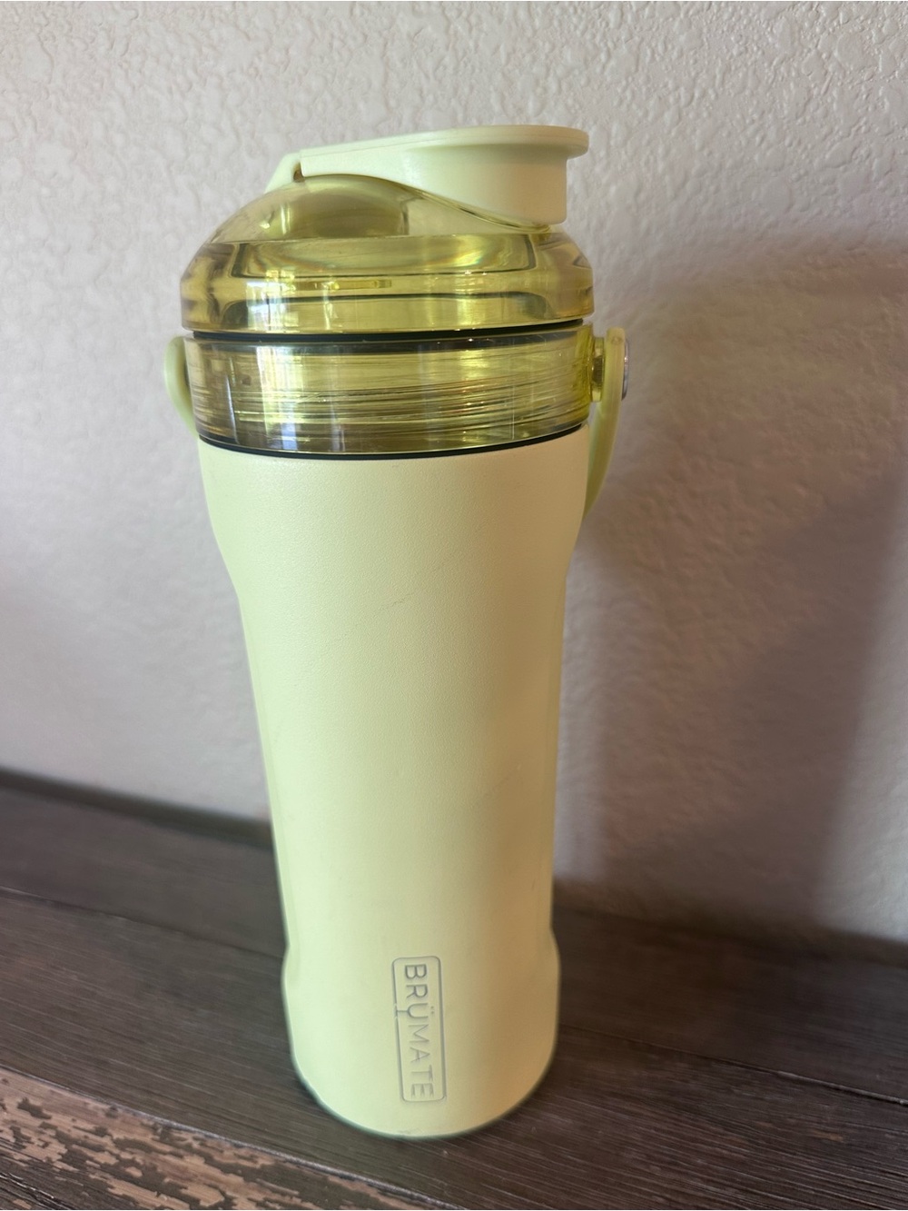 💛Brumate Multi-Shaker bottle 🍋
